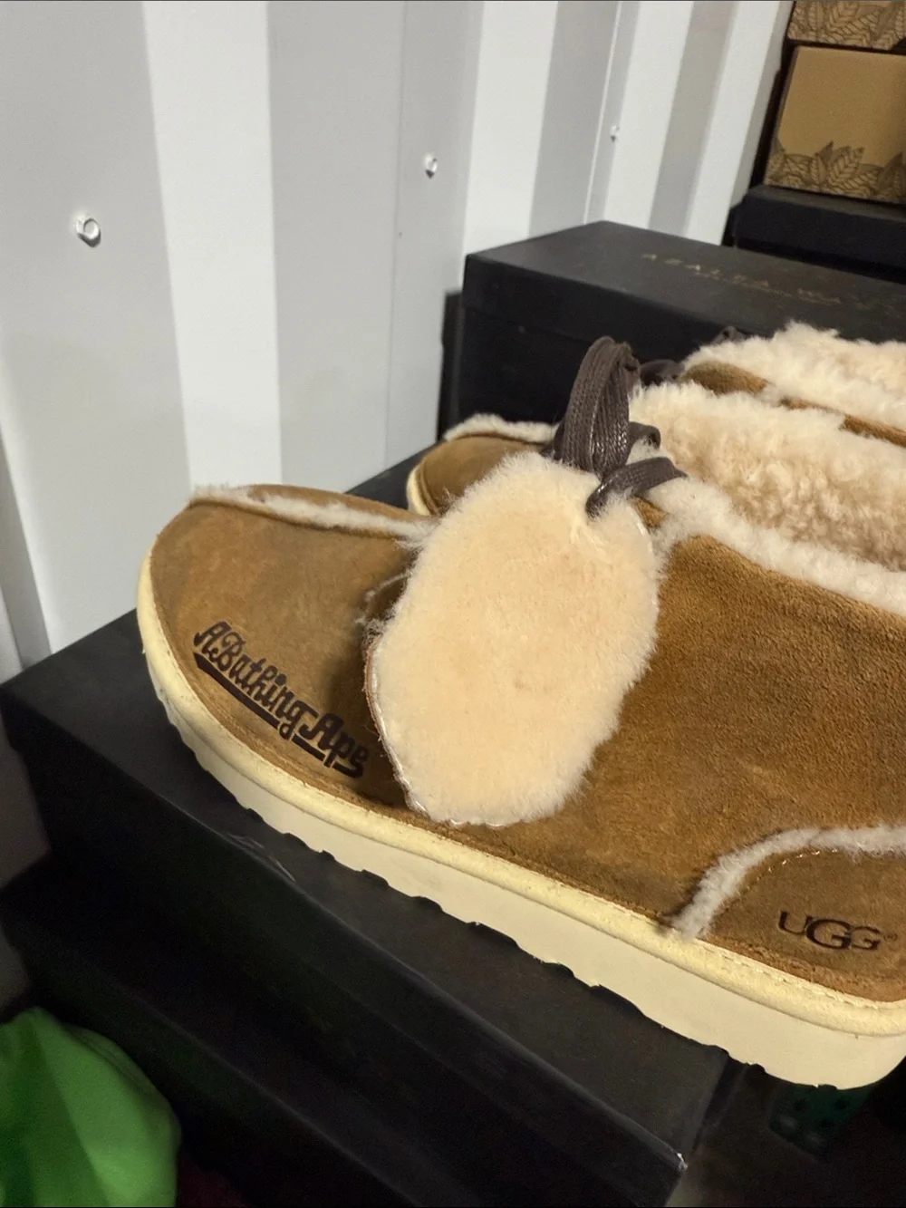 Like New Ugg x Bape A Bathing Ape Neumel Boots Chestnut US 10 EU 43
